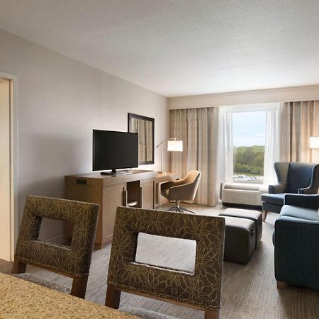 Hampton Inn Long Island-Brookhaven Farmingville Exterior foto
