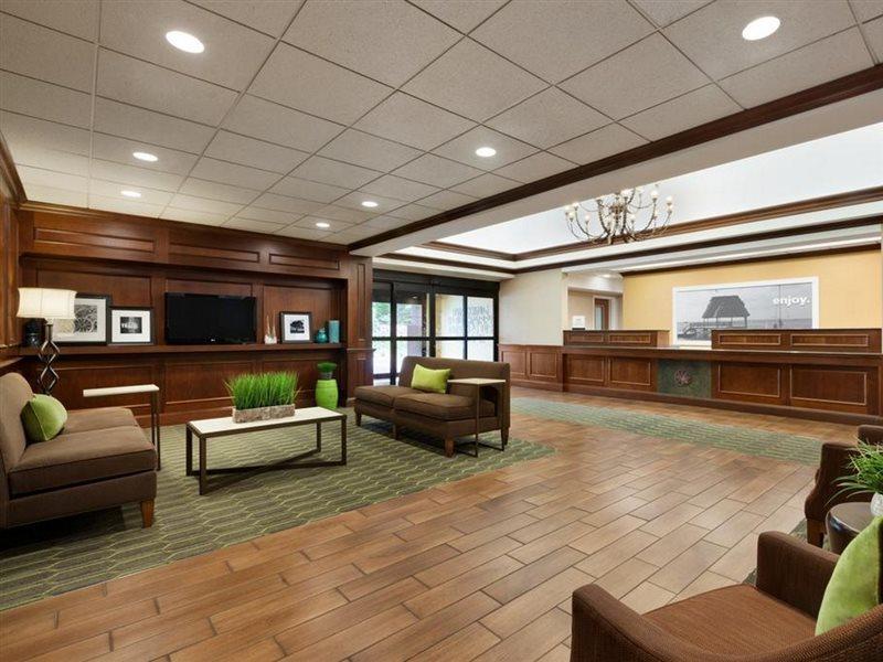 Hampton Inn Long Island-Brookhaven Farmingville Exterior foto
