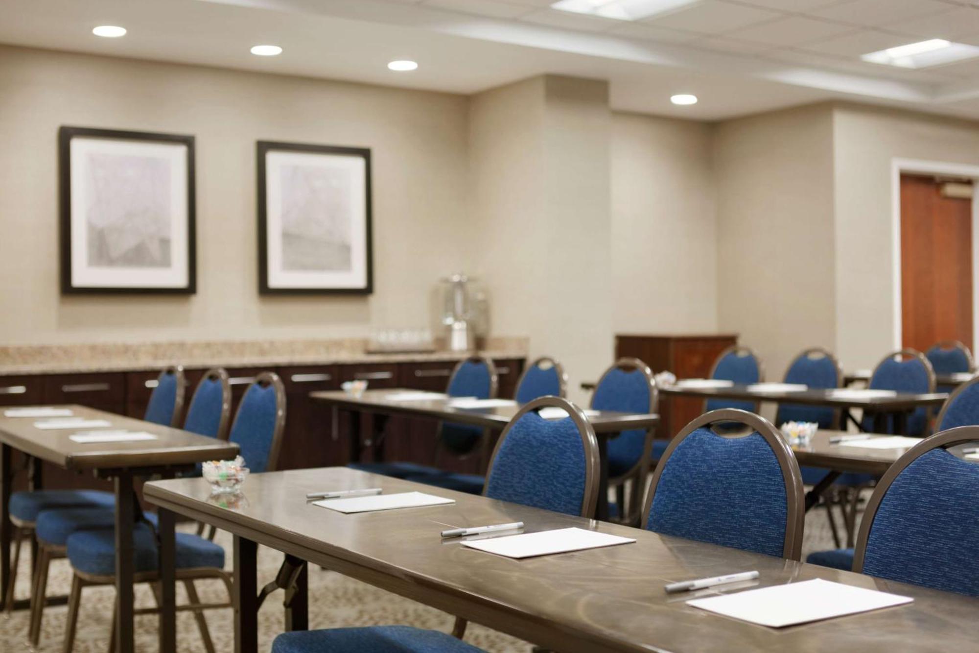 Hampton Inn Long Island-Brookhaven Farmingville Exterior foto