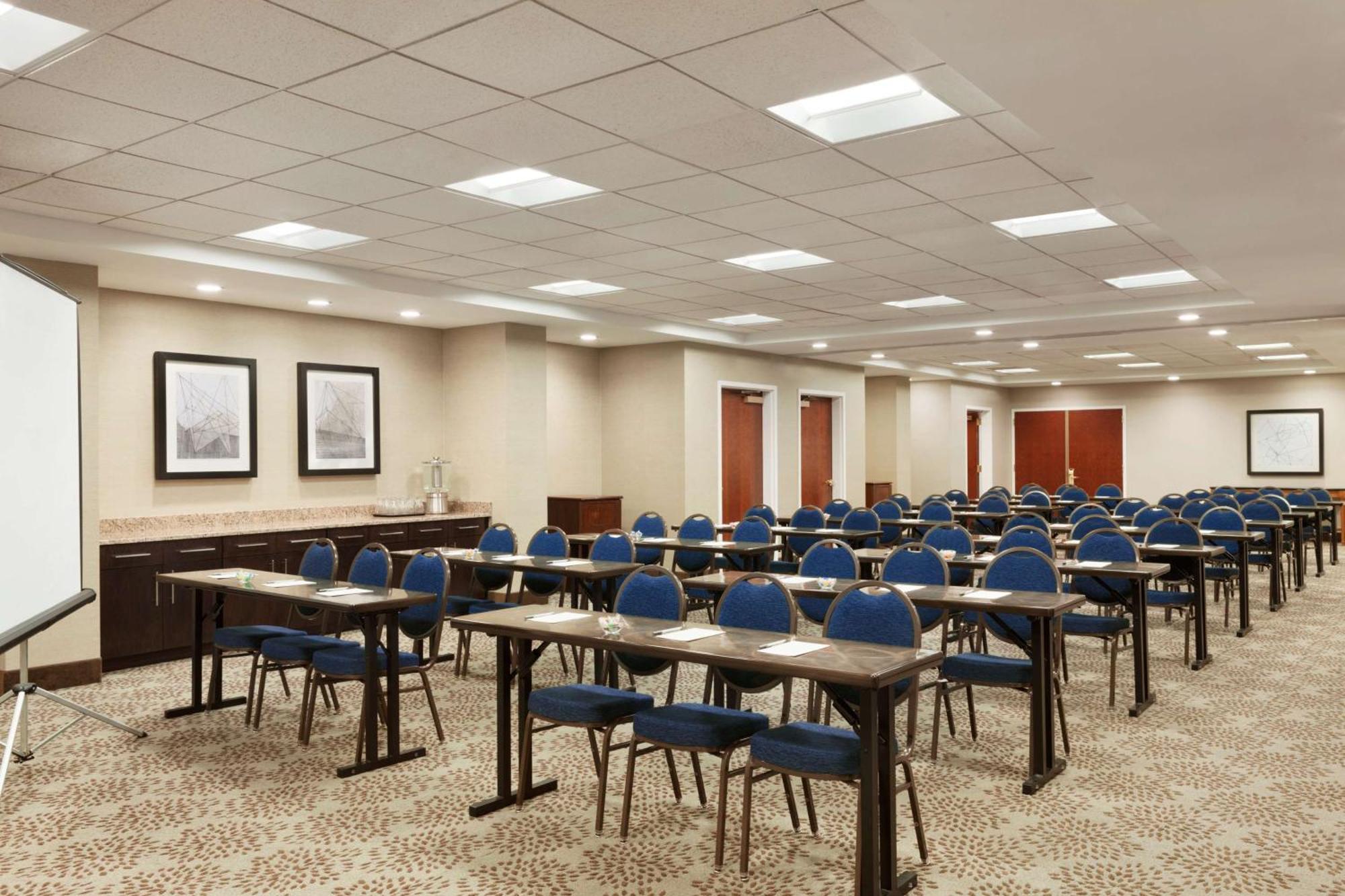 Hampton Inn Long Island-Brookhaven Farmingville Exterior foto