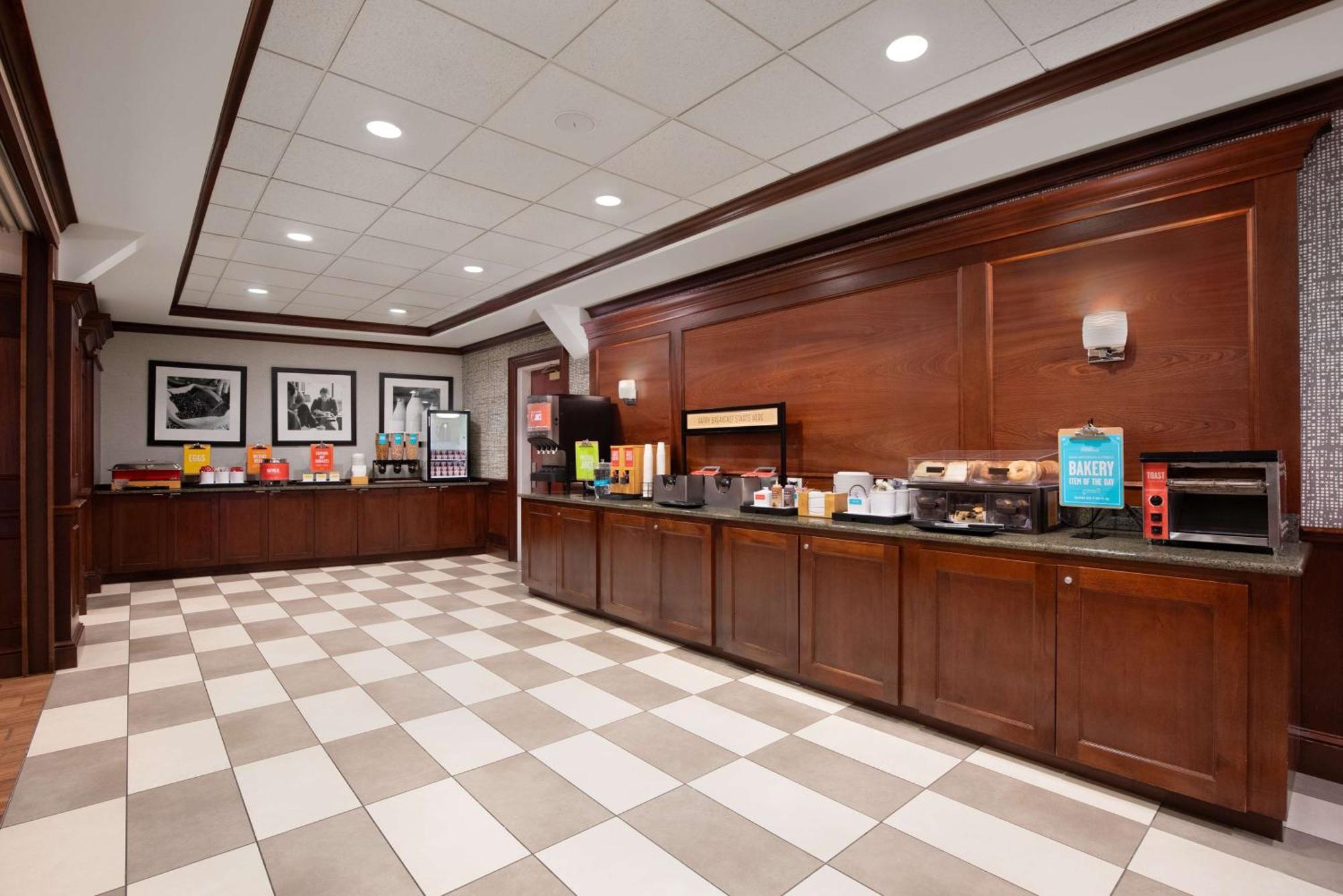 Hampton Inn Long Island-Brookhaven Farmingville Exterior foto