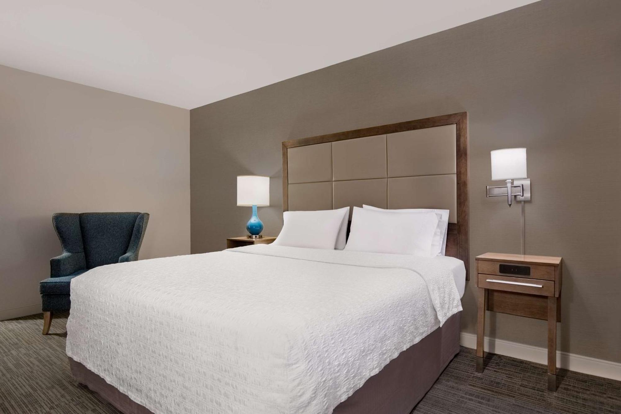 Hampton Inn Long Island-Brookhaven Farmingville Exterior foto