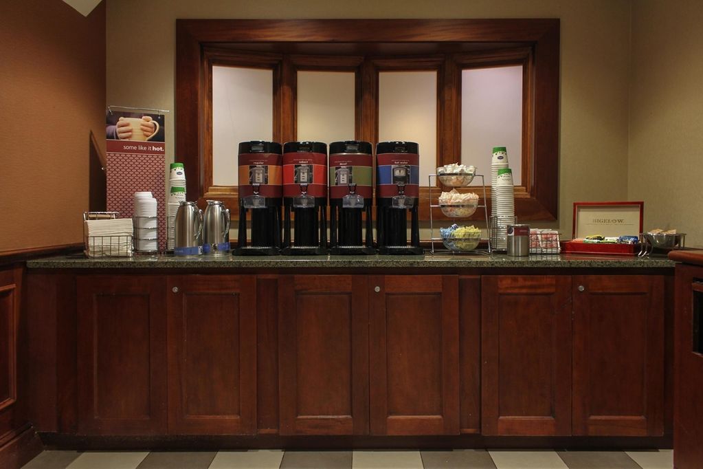 Hampton Inn Long Island-Brookhaven Farmingville Restaurante foto