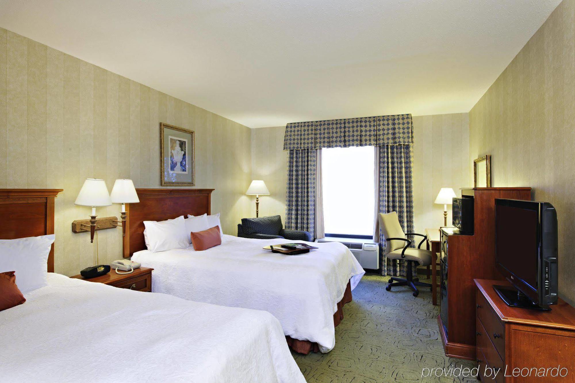 Hampton Inn Long Island-Brookhaven Farmingville Exterior foto