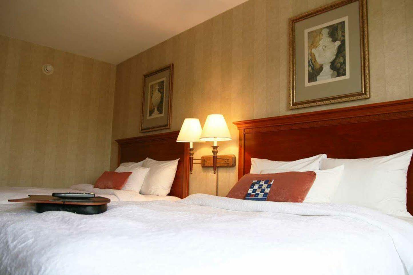 Hampton Inn Long Island-Brookhaven Farmingville Exterior foto